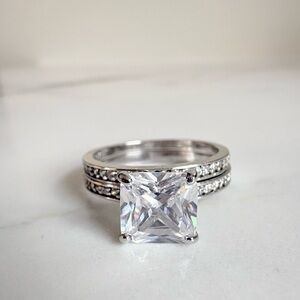 Avon 2015 Sterling Silver 925 Princess Cut Bridal Ring Set Size 8 | NIB 305